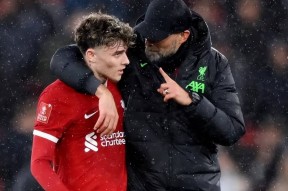 萨拉赫重要时刻比赛规则变更，曼联带队取胜！气势如虹延续(英超萨拉赫破门利物浦42曼联)-爱游戏体育下载