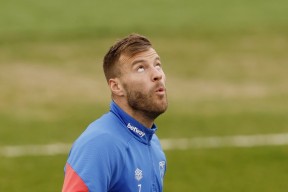 西汉姆训练开放日，国际比赛日外线爆发引欢呼，NBA总决赛在即，心理建设被强调的简单介绍-爱游戏